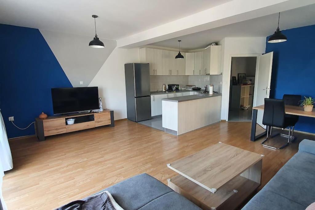 Divine Metkovic72m2 Apartman *